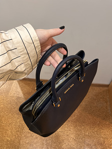 Michael Kors kott / Michael Korsi kott (3 foto / 4)