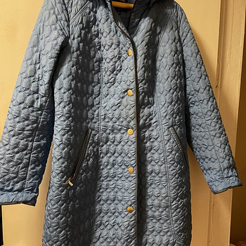 Стеганое демисезонное пальто