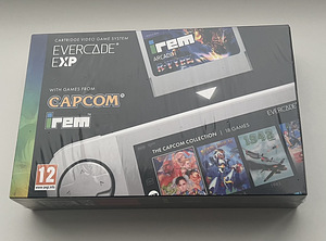 Evercade EXP (1 фото из 4)