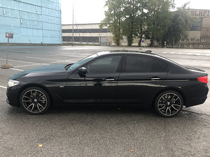 BMW (2 фото из 15)