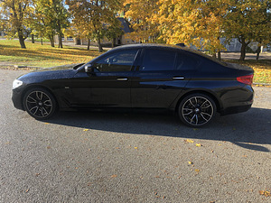 BMW (9 фото из 15)