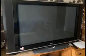 Телевизор LG (1 фото из 1)
