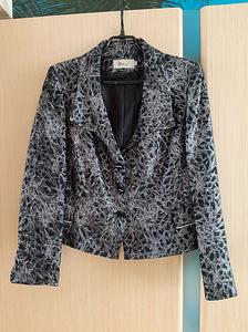 Naiste kostüüm / Women's suit (1 foto / 5)