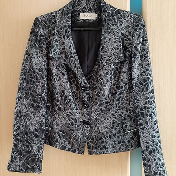Naiste kostüüm / Women's suit
