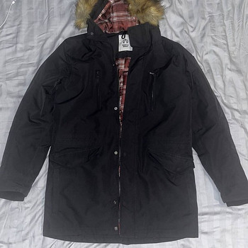 Продам зимнюю куртку / парку North Bend
