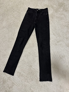 Mom teksad Bershka (1 foto / 5)