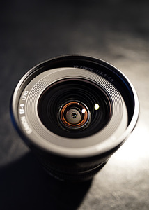 Canon EF-S 10-22mm F3.5-4.5 USM (1 фото из 4)