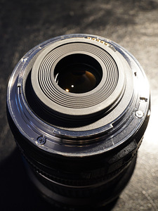 Canon EF-S 10-22mm F3.5-4.5 USM (4 фото из 4)