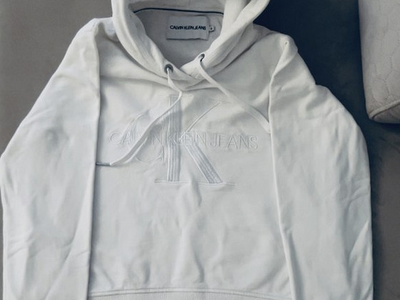 Толстовка Calvin Klein, размер S.