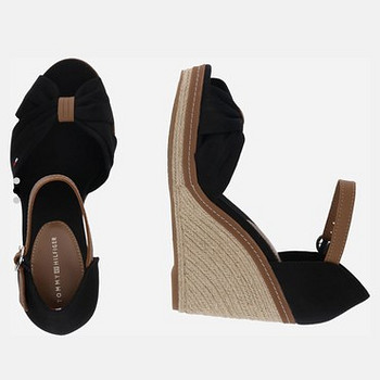 Tommy Hilfiger kingad