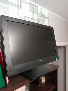 DELL monoblokkarvuti või komplektarvuti (1 foto / 4)