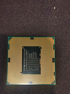 Процессор Intel celeron (1 фото из 2)