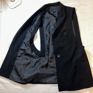 Женский пиджак без рукавов Zara Basic (3 фото из 4)