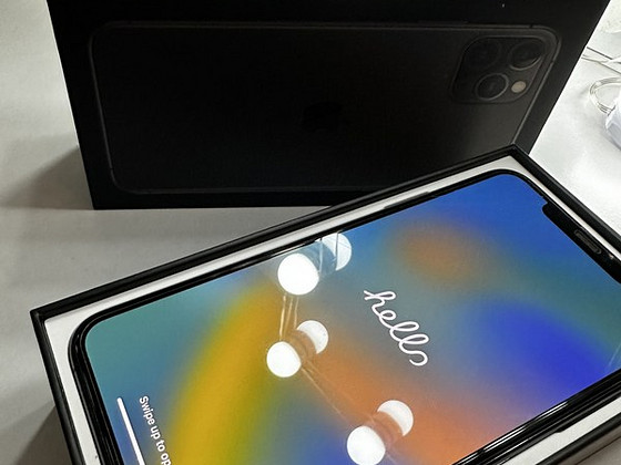 iPhone 11 Pro Max ( Space Gray )