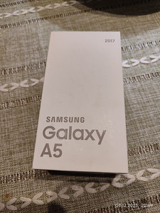 Samsung Galaxy A5 (3 фото из 3)