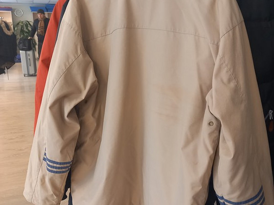 Продам мужскую куртку Adidas