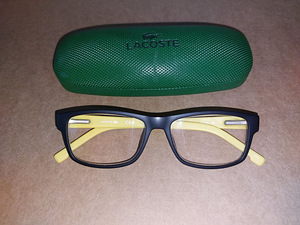 Очки LACOSTE (2 фото из 2)