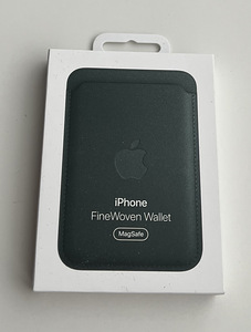Apple iPhone FineWoven Wallet with MagSafe , Evergreen (1 фото из 2)