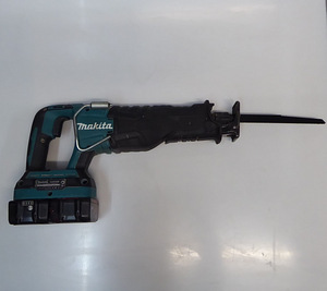 Akutiigersaag Makita DJR360Z + 2 akut 3,0 ah (7 foto / 10)