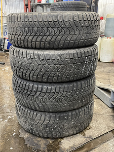 M: 205/60/16 шипованные шины michelin x-ice north 3 (1 фото из 1)