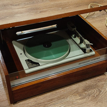Estonia stereo grammofon