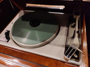 Estonia stereo grammofon (5 foto / 6)