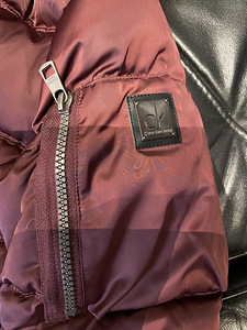 Talve sulejope Calvin Klein S (3 foto / 3)