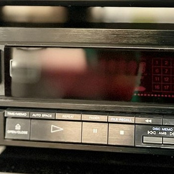 Sony CD mängija CDP-228ESD