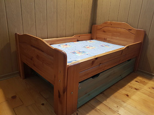 Комплект мебели (2 фото из 10)