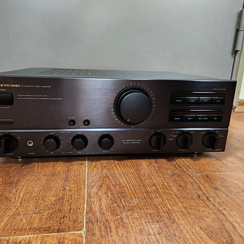 Интегральный стереоусилитель Onkyo A-8670