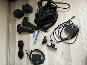 HTC vive (2 foto / 3)