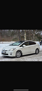 Продам Toyata prius (2 фото из 14)