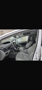 Продам Toyata prius (8 фото из 14)