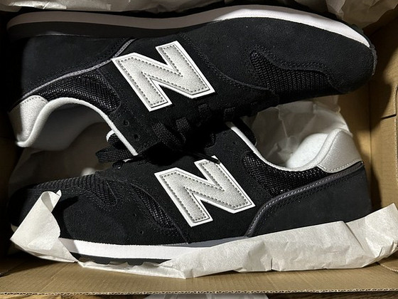 New Balance 373 trainers suurus 45