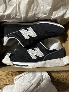 New Balance 373 trainers suurus 45 (1 foto / 2)