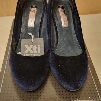 Kõrge kontsaga kingad XTI, 37 suurus
