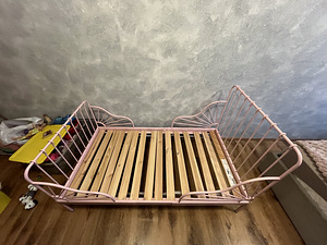 Кроватка детская (2 фото из 4)