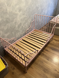 Кроватка детская (3 фото из 4)