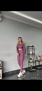 Продам костюм (3 фото из 3)
