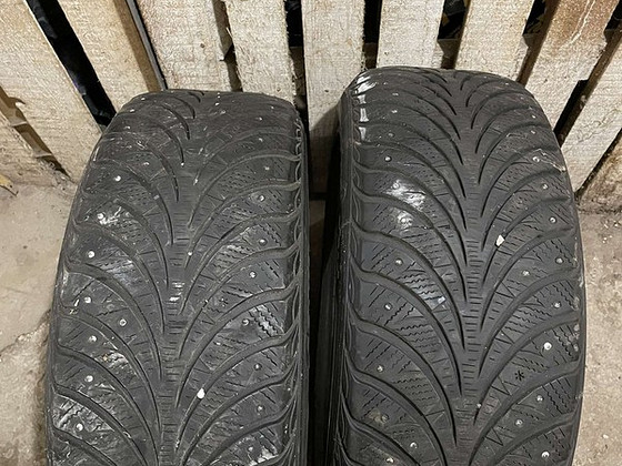 Шипованные шины Sava 205/55 R16 2шт