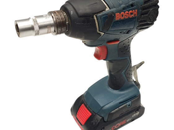 Аккумуляторный ударный гайковерт BOSCH GDS 18 V-LI + 4ah