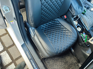 Toyota Prius (12 foto / 12)