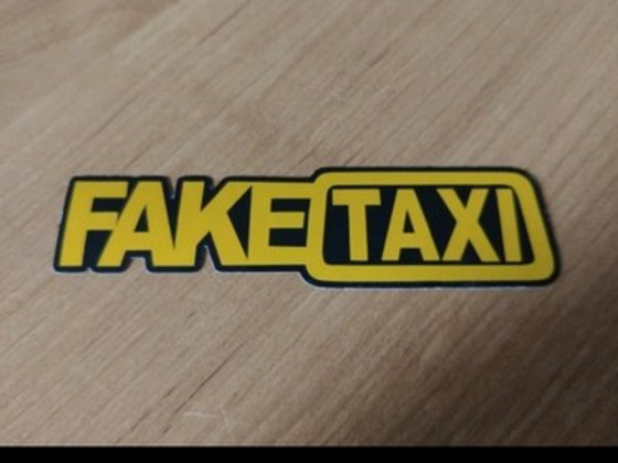Наклейка