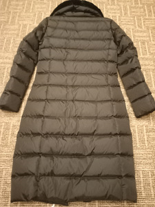 Женская одежда (4 фото из 8)