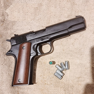 Stardipüstol BRUNI-96 (9mm P.A.K.) (2 foto / 3)