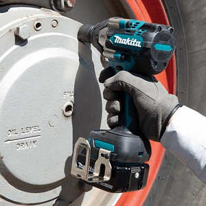 UUS 18V 330Nm 1/2 löökmutrikeeraja Makita DTW300Z 6.0Ah aku (2 foto / 2)