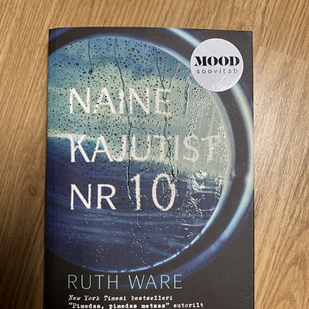 Raamat naine kajutist nr 10