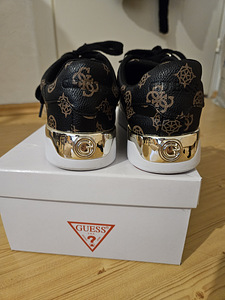 Guess kingad (3 foto / 4)