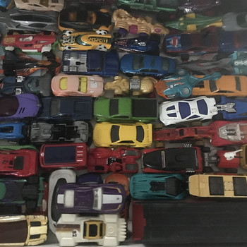 Продаю игрушки Hot Wheels (продаю поштучно)Hot Wheels