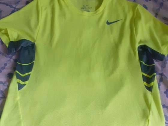 Футболка Nike
